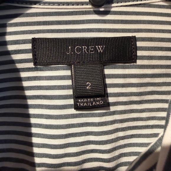 Classic Black and White Striped women's Shirt - Picture 3 of 3